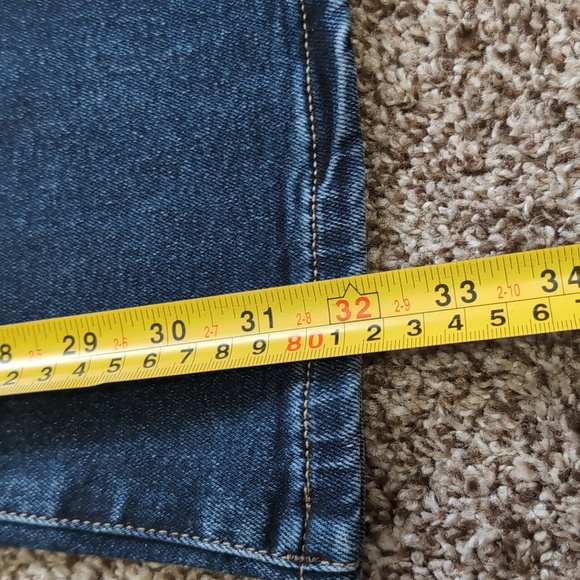 Warp And Weft Flare High Rise Jeans Size 26 women's Dark Wash - Picture 8 of 11